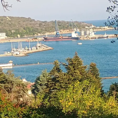 Queen's View App-9 Free Pool,parking, Fitness & Sea View Balčik