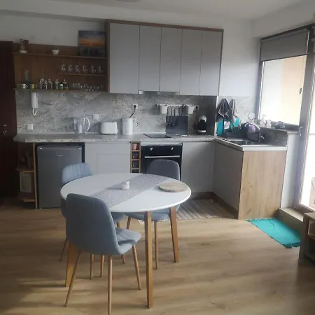 Queen's View App-9 Free Pool,parking, Fitness & Sea View Apartament Bałczik