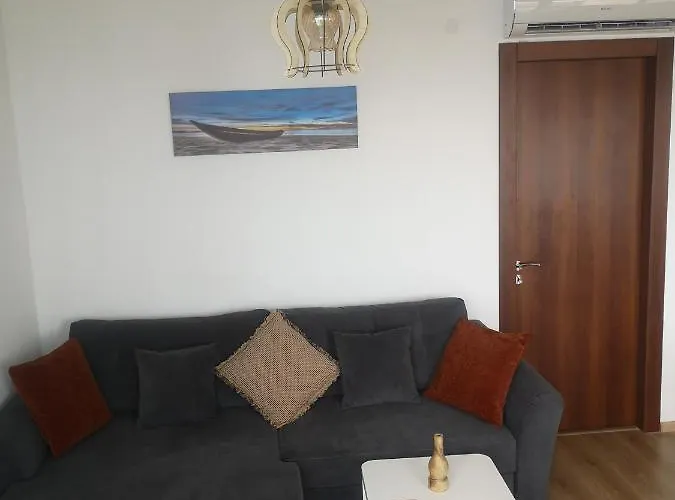 Daire Queen's View App-9 Free Pool,parking, Fitness & Sea View *