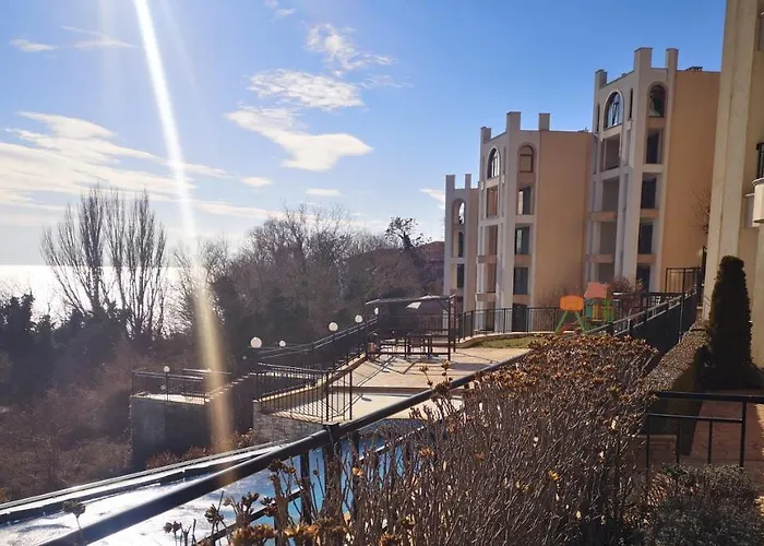 Daire Queen's View App-9 Free Pool,parking, Fitness & Sea View *