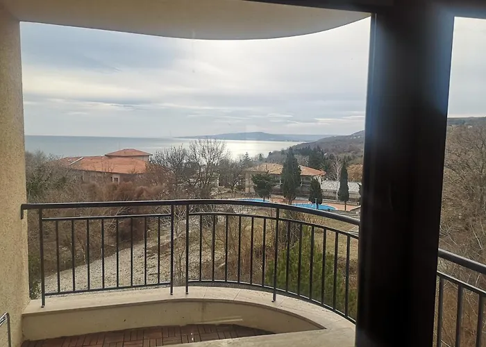 Daire Queen's View App-9 Free Pool,parking, Fitness & Sea View *